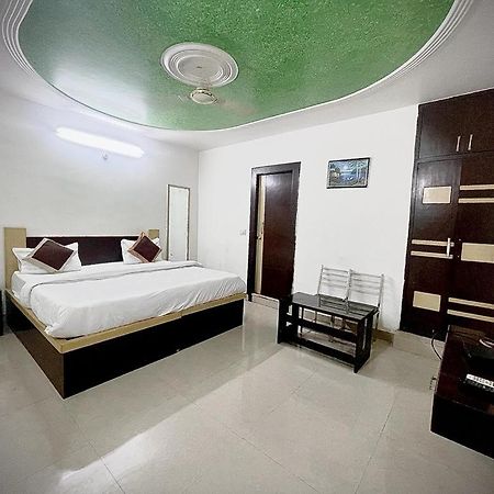 Premium Boston Rooms Family Hotel อัครา ภายนอก รูปภาพ