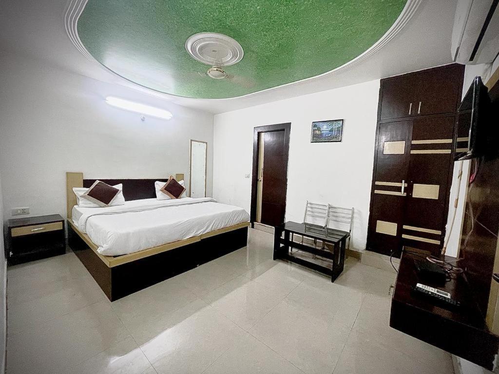 Premium Boston Rooms Family Hotel อัครา ภายนอก รูปภาพ